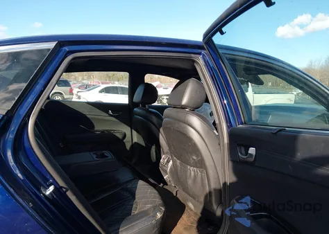 2018 Kia Optima Sx Turbo z USA, uszkodzony, nr VIN 5XXGV4L25JG202482